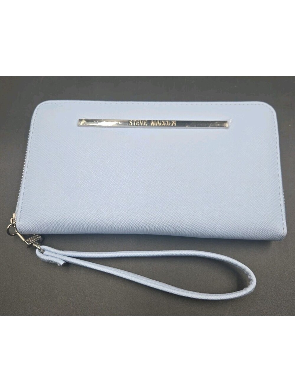 STEVE MADDEN WALLET WRISTLET CLOUD ☁️ LIGHTBLUE SMOOTH TEXTURED MSRP $58 New